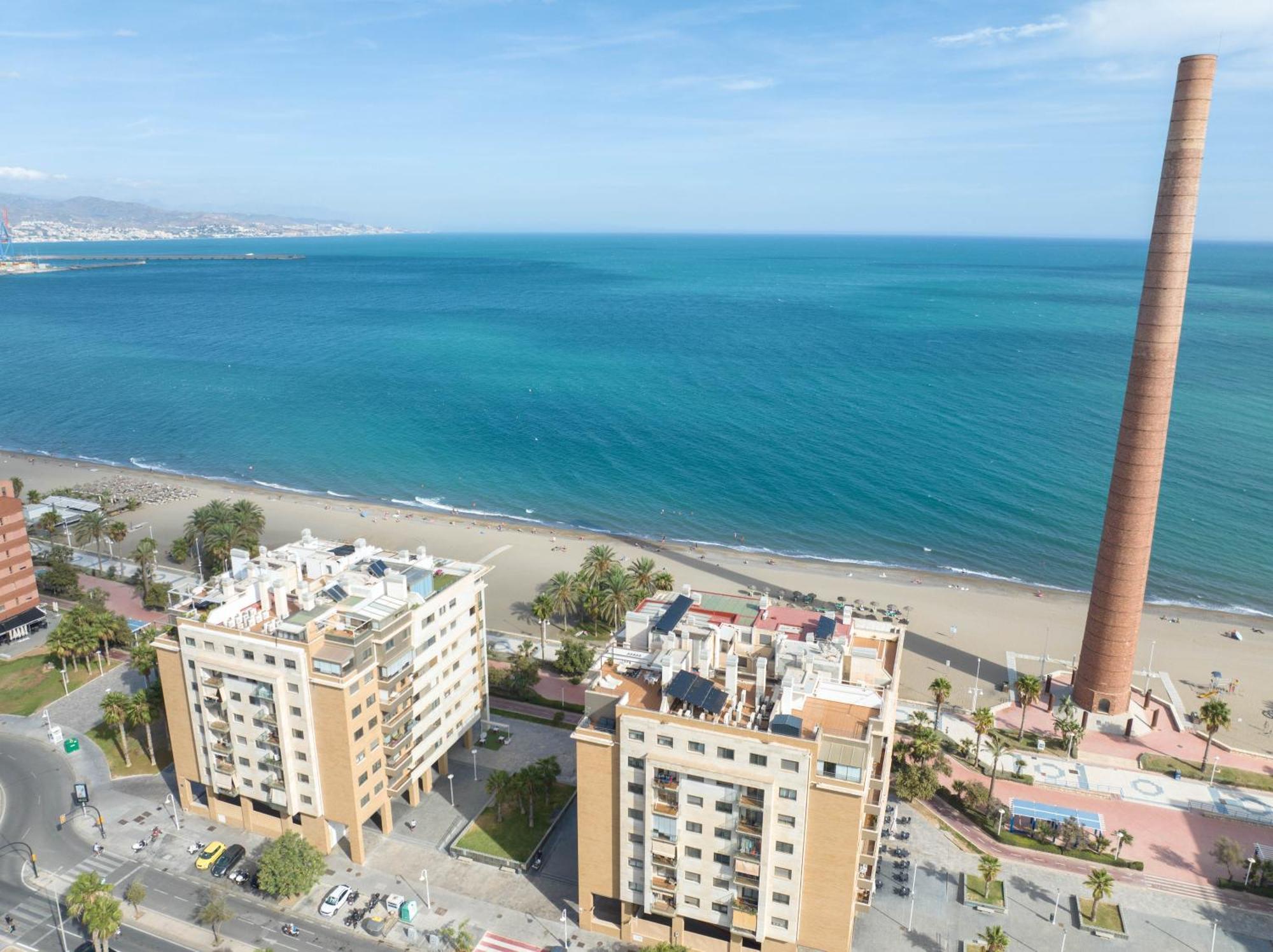 Beachfront Oasis Malaga Exterior photo