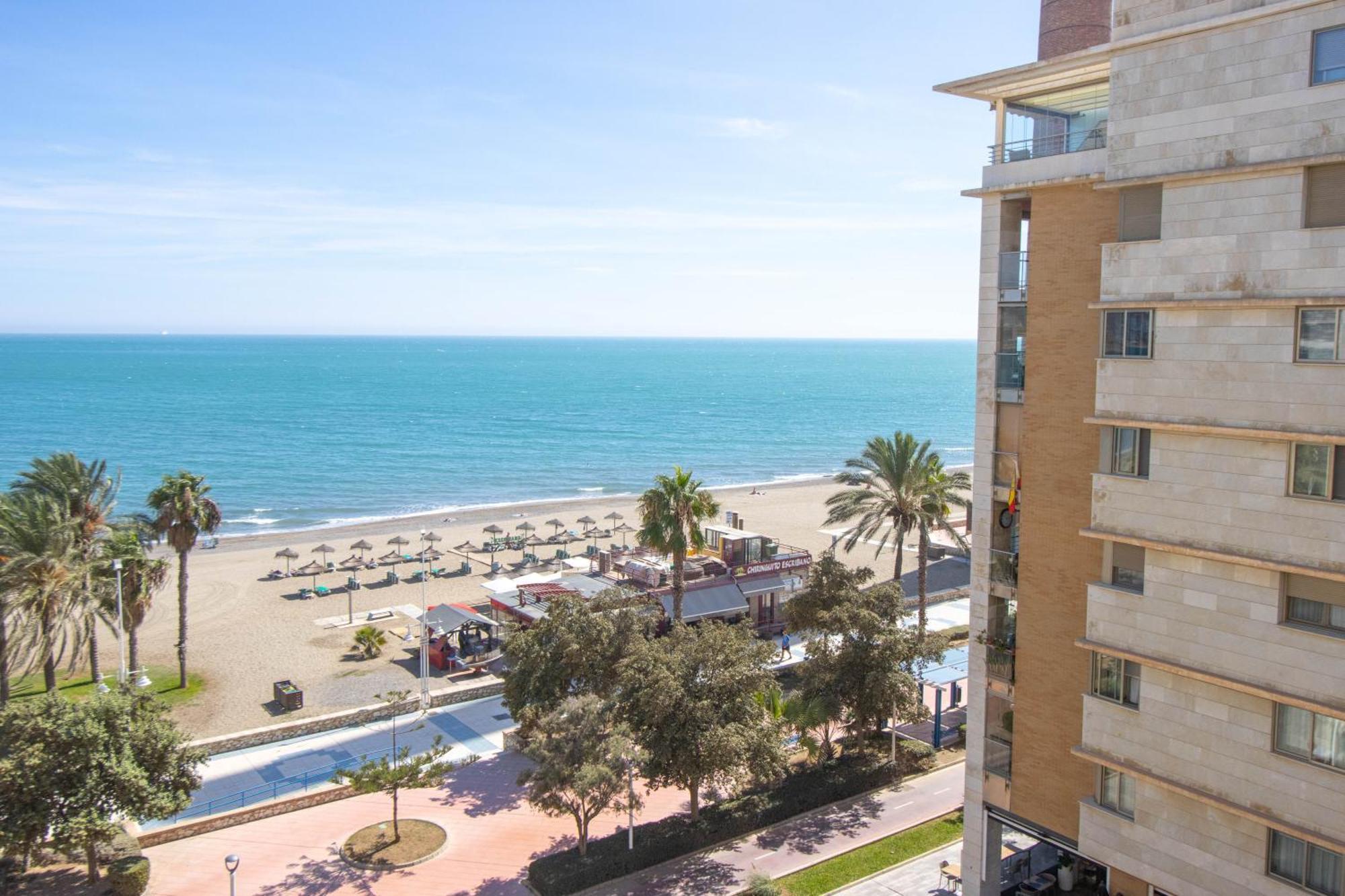 Beachfront Oasis Malaga Exterior photo